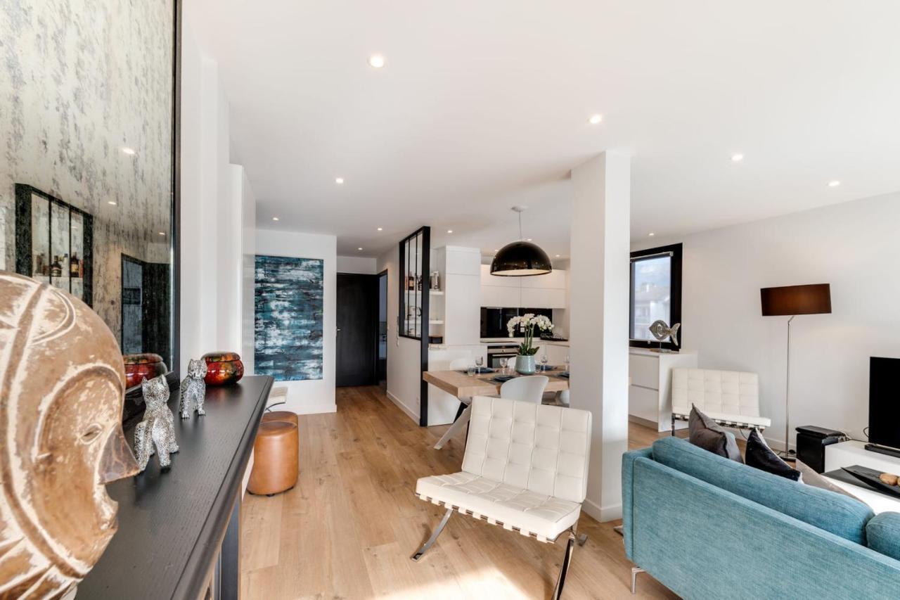 Les Sorbiers - Apartment 2 Bedrooms Top Floor - Parking & Terrace アヌシー エクステリア 写真